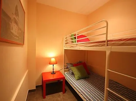 Gaudi Pol Apartment *