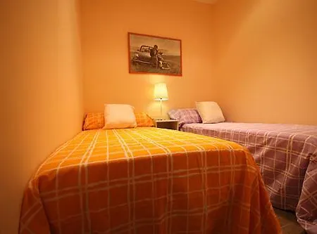 Gaudi Pol Apartment *
